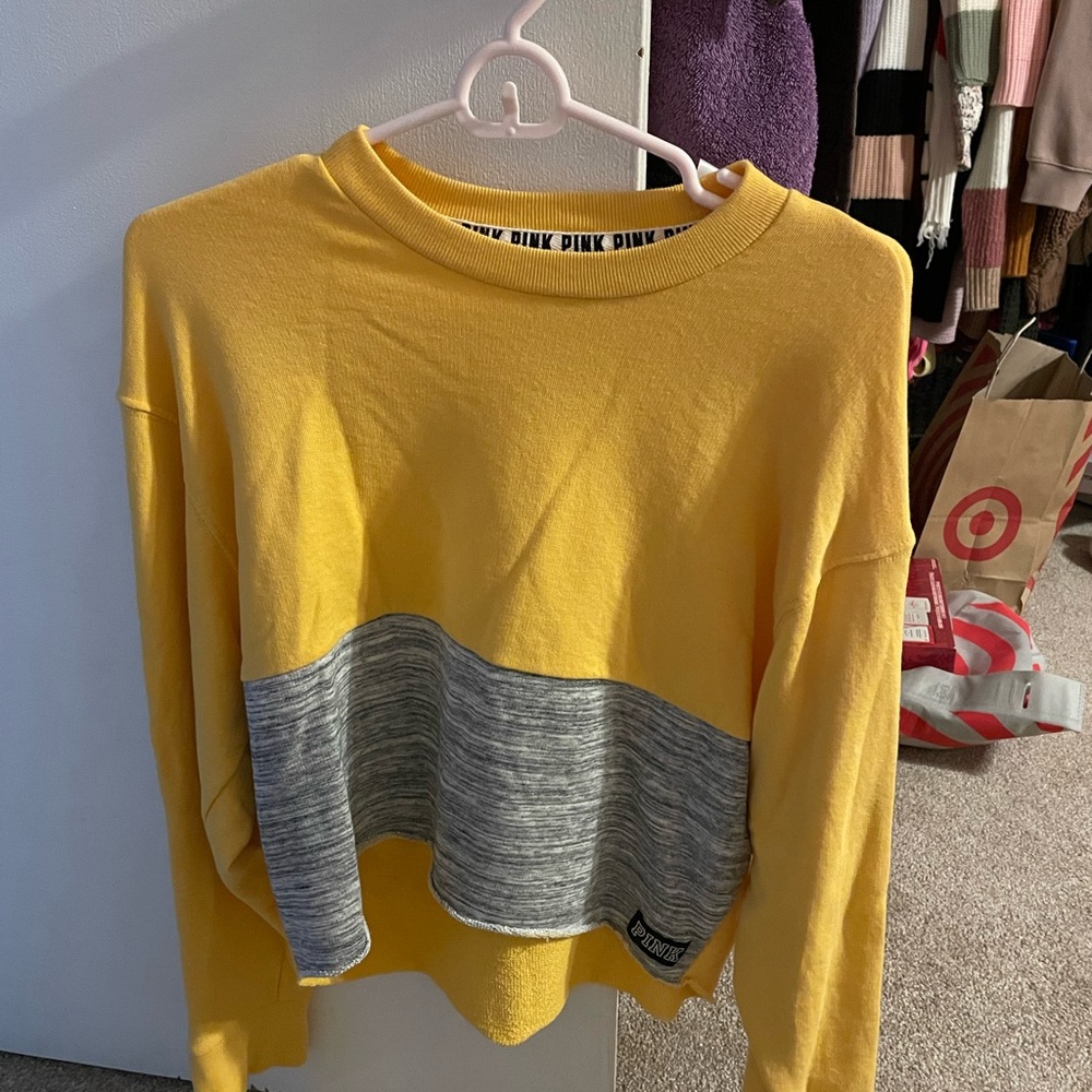 PINK button sleeve cropped sweater, yellow & gray